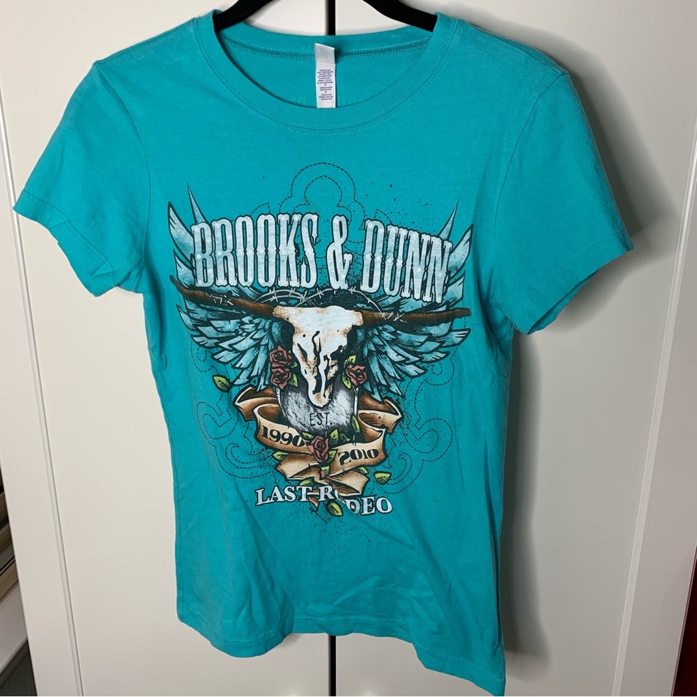 Bella Brooks & Dunn Last Rodeo Concert T-Shirt